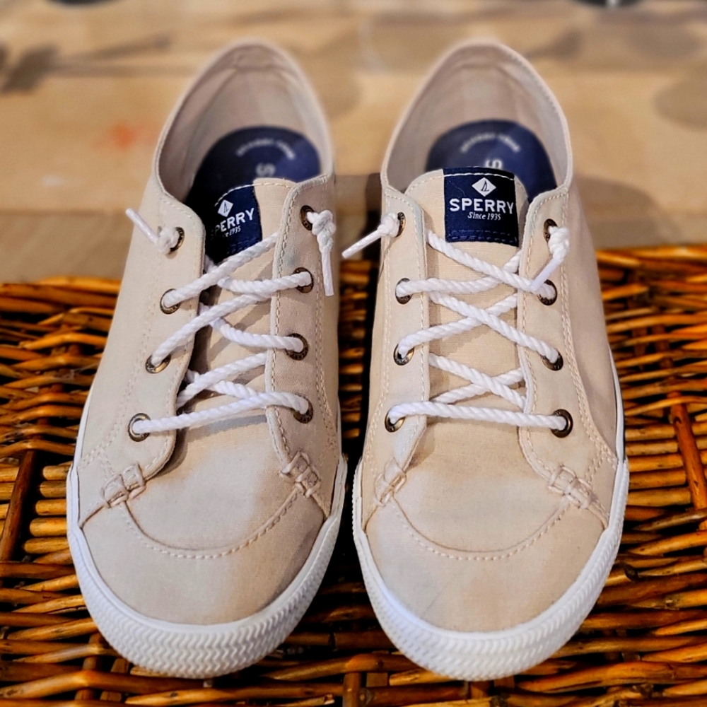 Sperry Canvas Women's Size 6.5